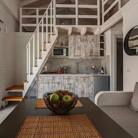 Molos Beachfront Apartments In Diakopto Exterior photo