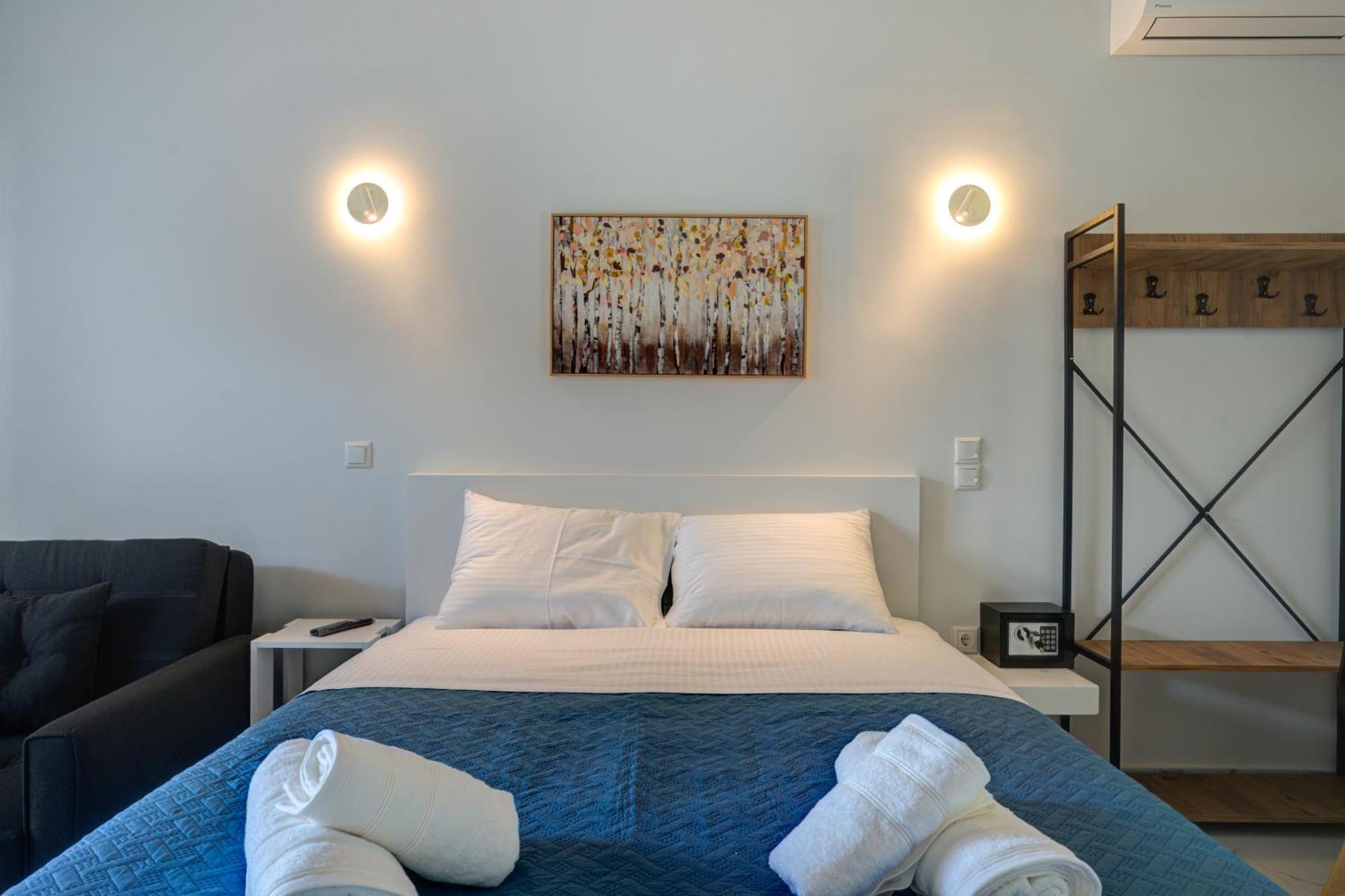 Molos Beachfront Apartments In Diakopto Exterior photo